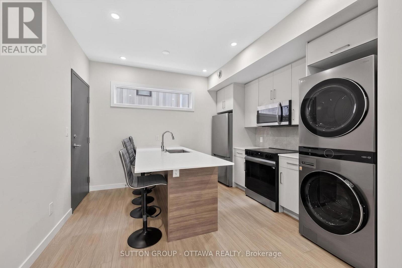 2 Bed, 1 Bath Multi-Family for Rent in Ottawa – 5 – 250 FERLAND STREET, Ottawa – MLS# X13581310 - Image 10