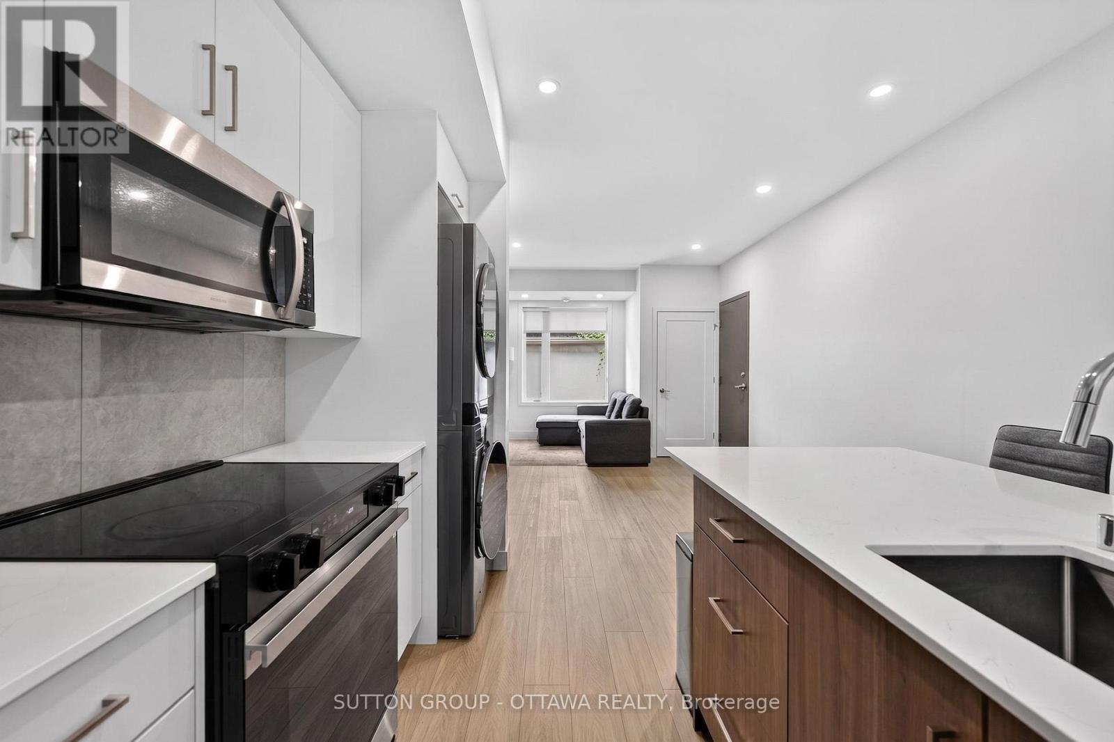 2 Bed, 1 Bath Multi-Family for Rent in Ottawa – 5 – 250 FERLAND STREET, Ottawa – MLS# X13581310 - Image 11