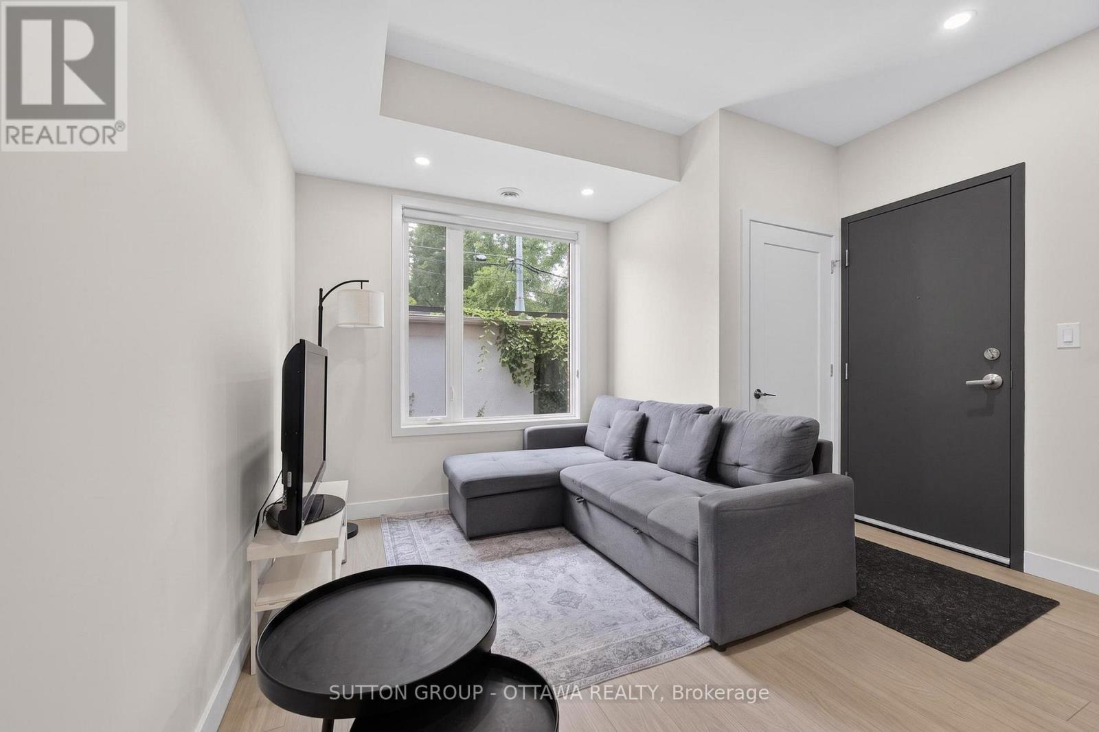 2 Bed, 1 Bath Multi-Family for Rent in Ottawa – 5 – 250 FERLAND STREET, Ottawa – MLS# X13581310 - Image 8