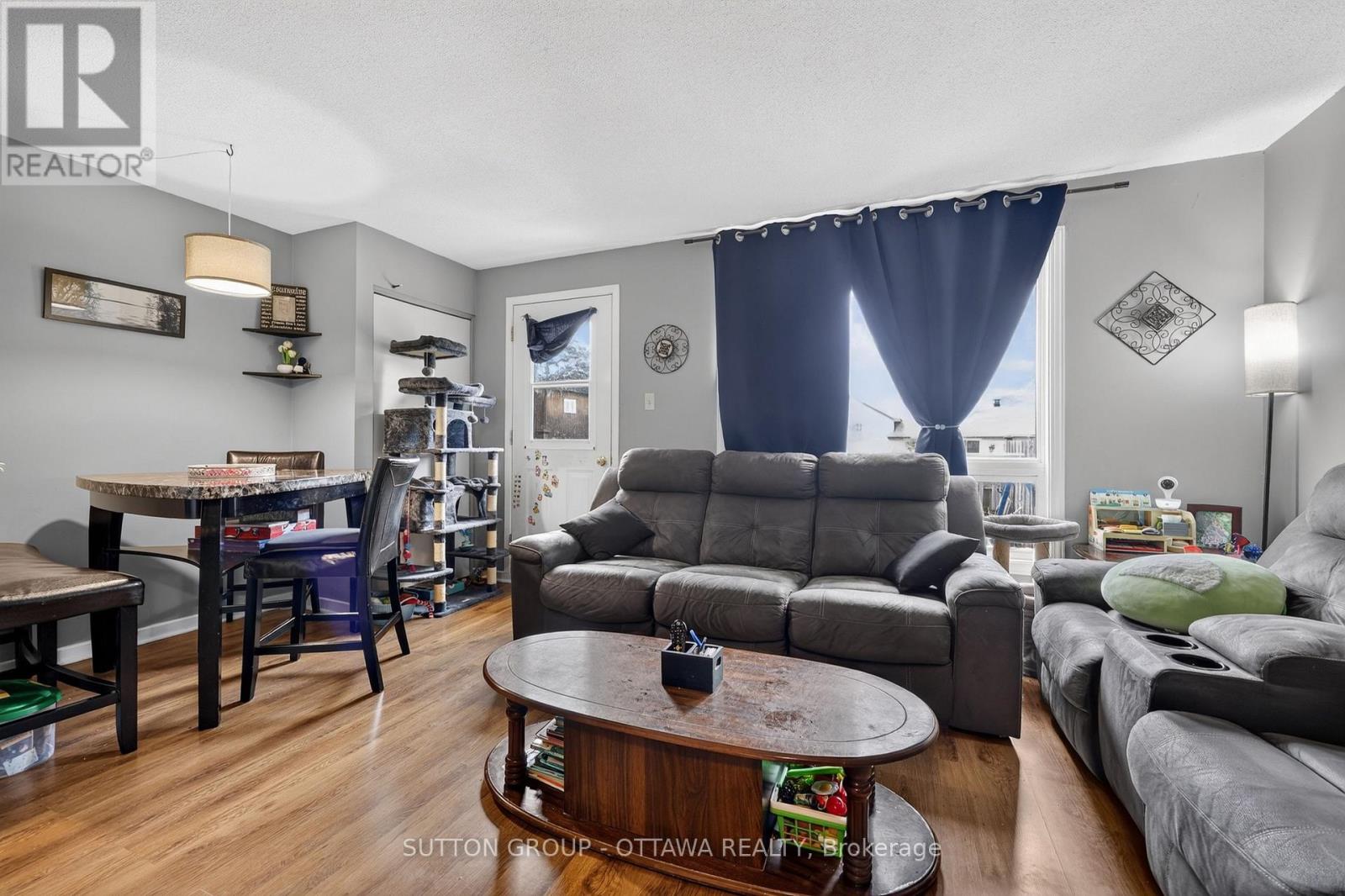 24 CARRAWAY CRESCENT - Image 13
