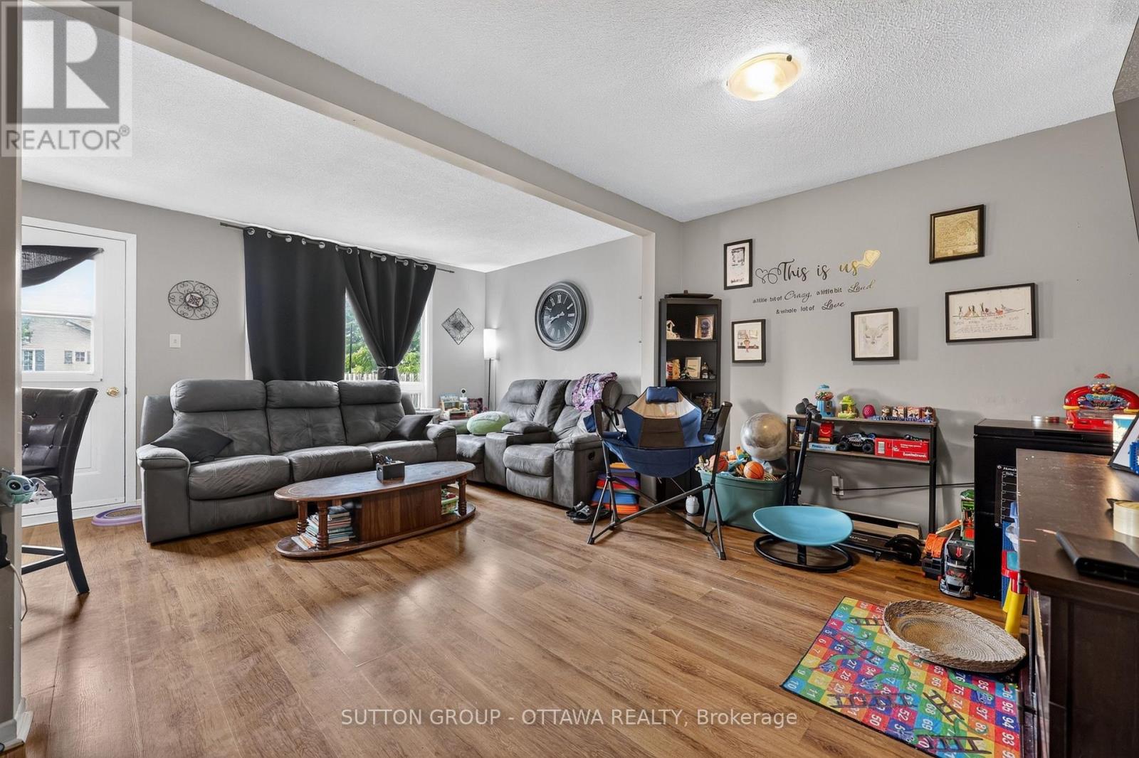 24 CARRAWAY CRESCENT - Image 14