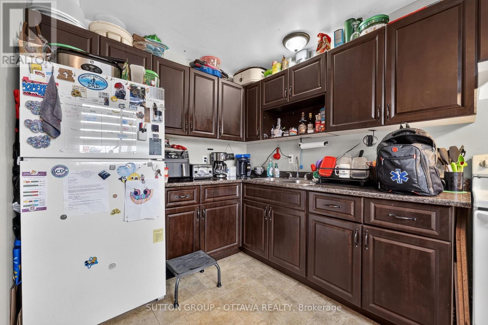 24 CARRAWAY CRESCENT - Image 8