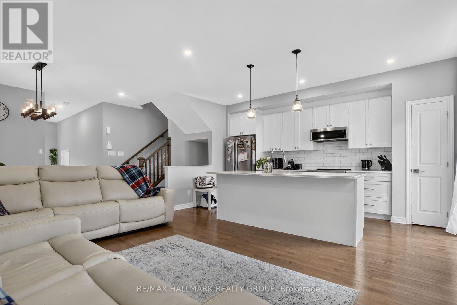 3 Bed, 3 Bath House for Rent in Ottawa – 420 KAYAK STREET, Ottawa – MLS# X13619846 - Image 11