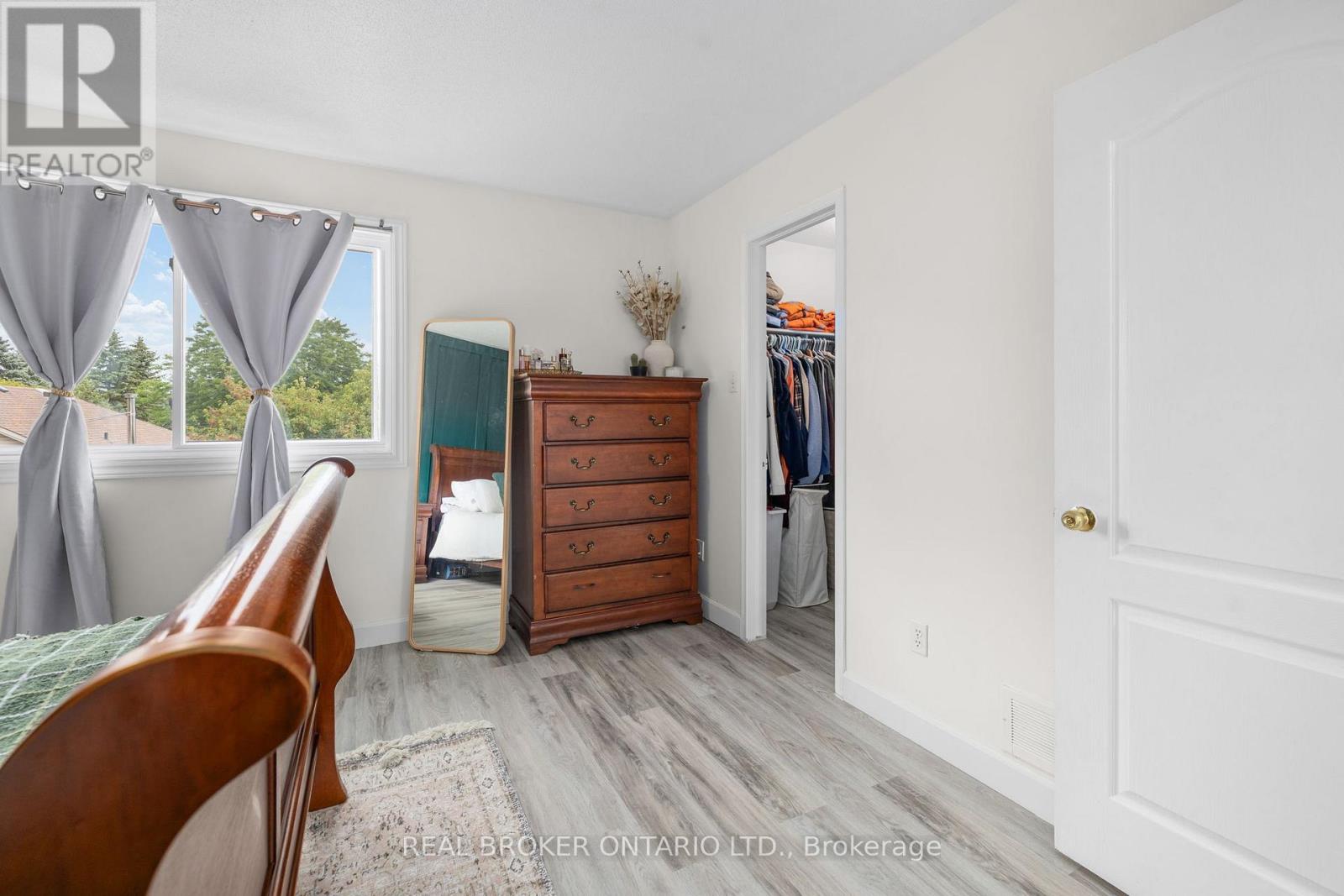 149 CRAMPTON DRIVE - Image 32