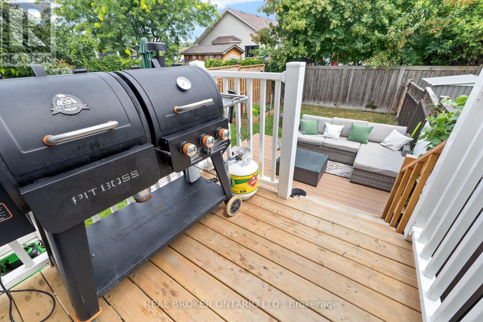 149 CRAMPTON DRIVE - Image 33