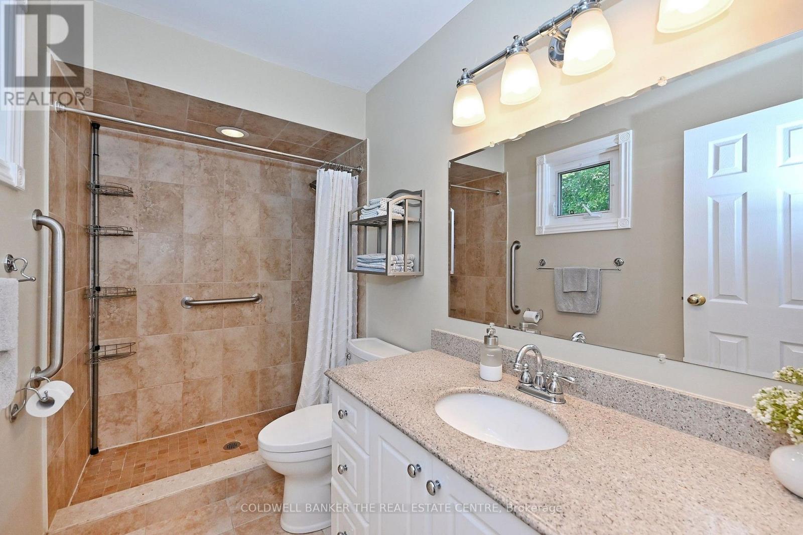 134 HURON HEIGHTS DRIVE - 24