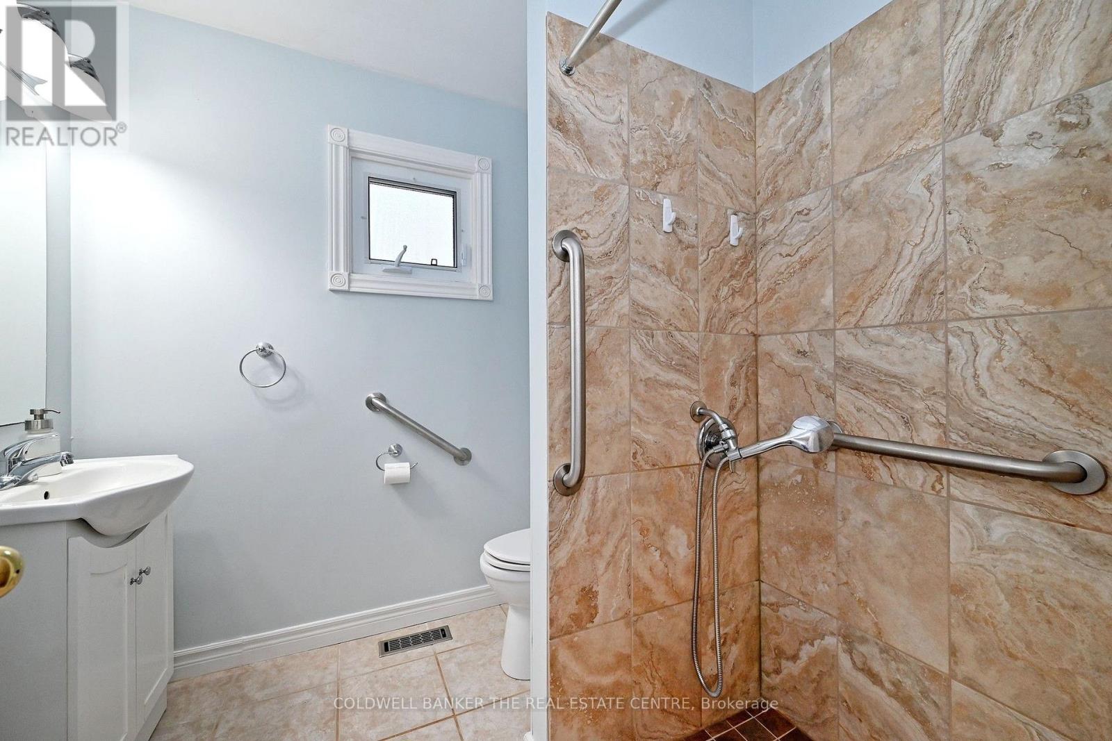 134 HURON HEIGHTS DRIVE - 8