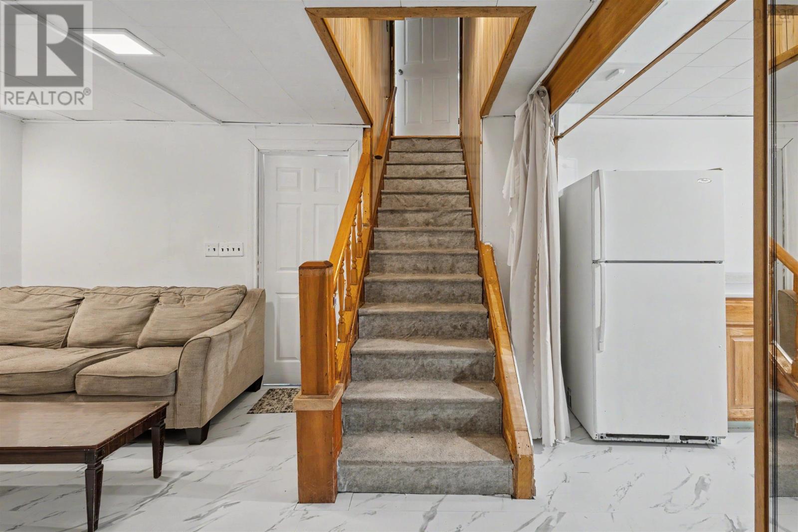 Property 31 of 37 of 769 Heelan Street