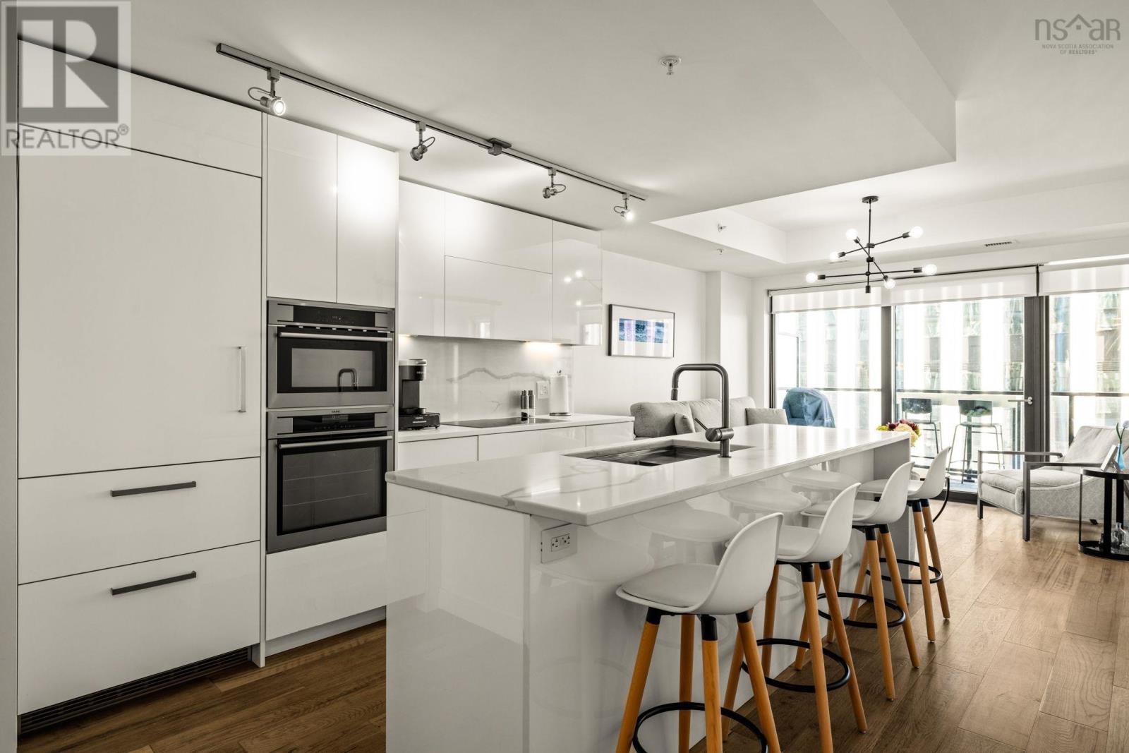 #908 1650 Granville St - 8
