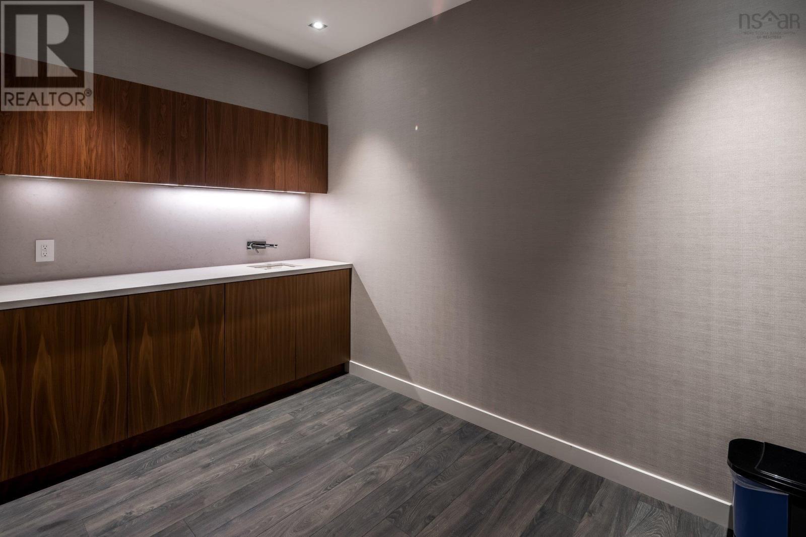 #908 1650 Granville St - 42