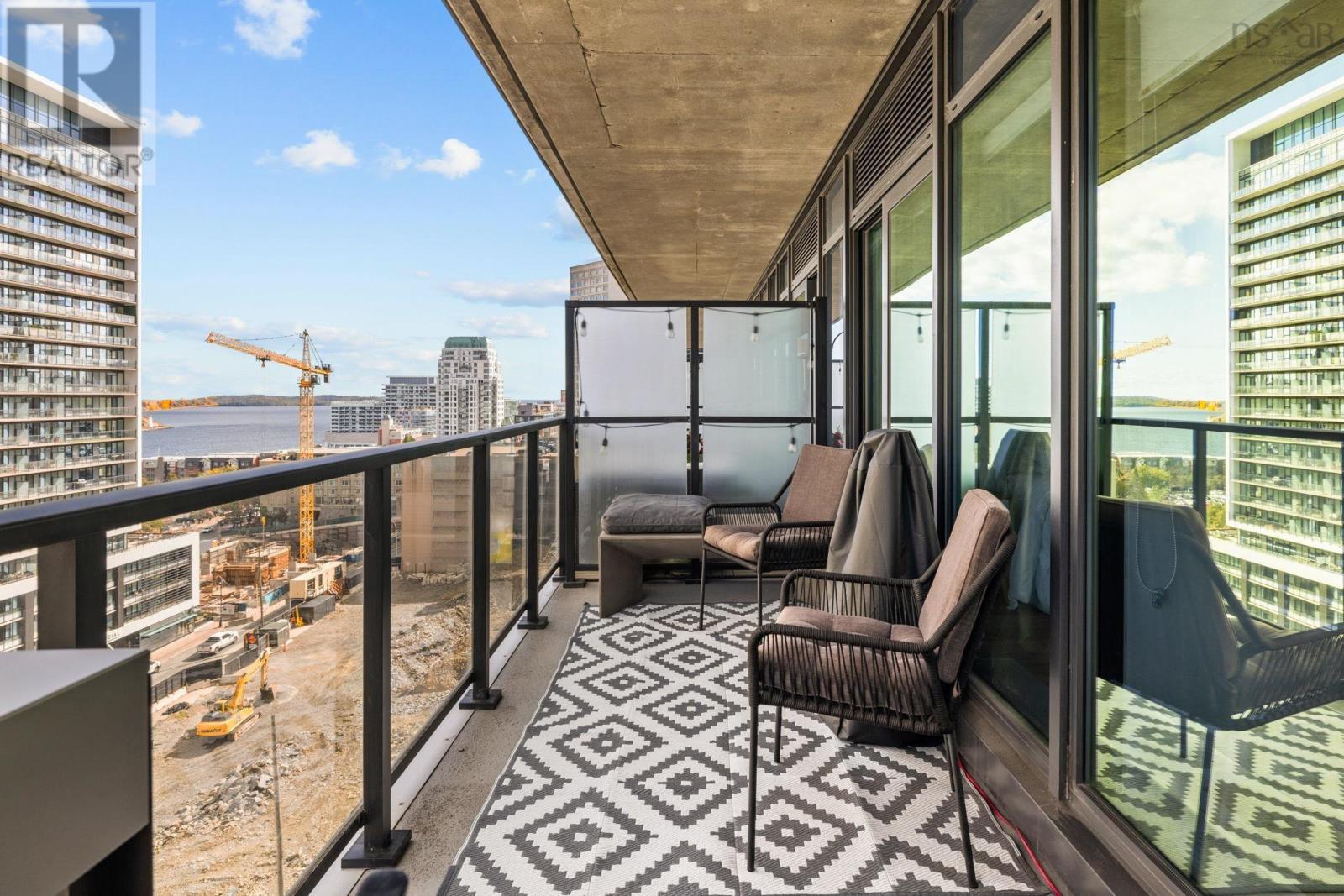 #908 1650 Granville St - 28