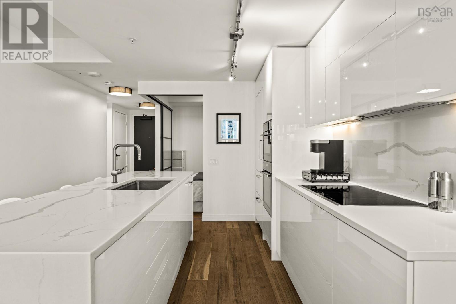 #908 1650 Granville St - 7