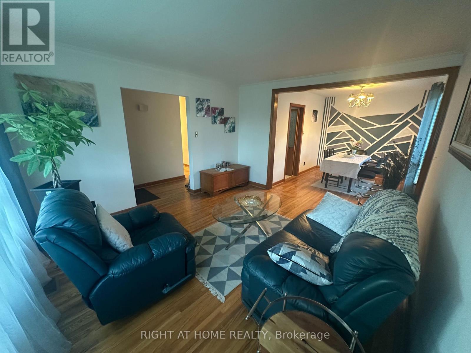 309 QUEEN MARY DRIVE - 9