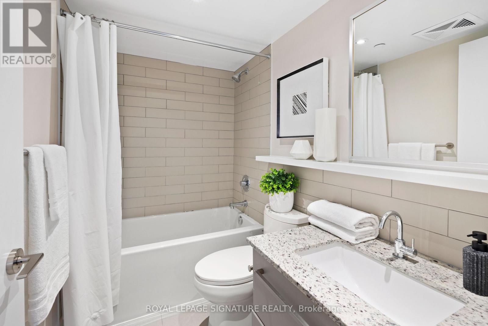 #312 160 FLEMINGTON ROAD - 7