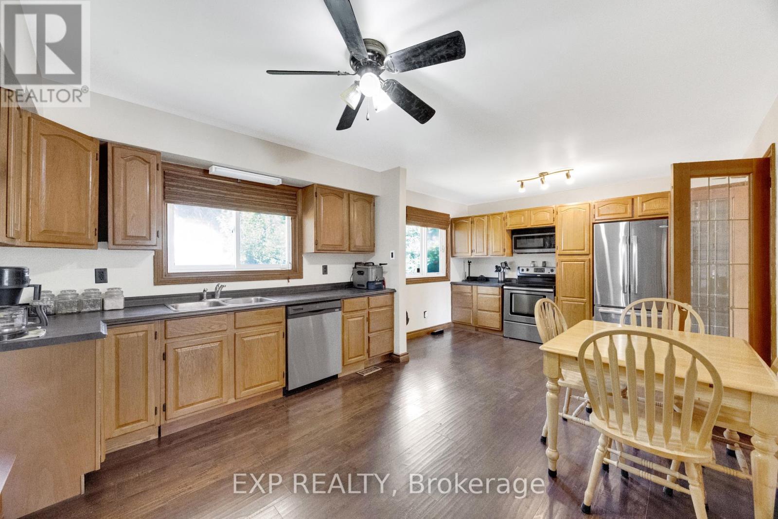 1251 JALNA BOULEVARD - 10