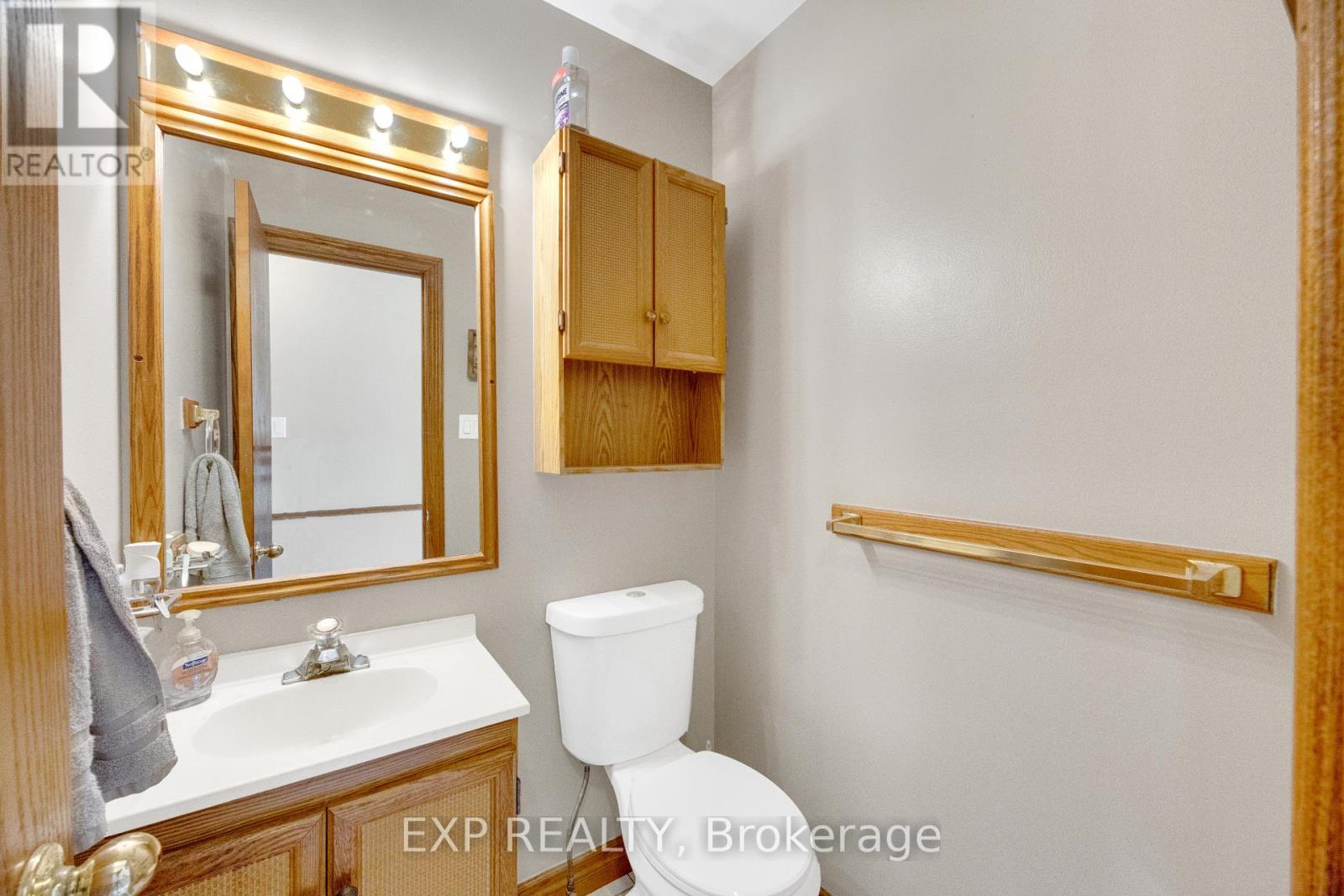 1251 JALNA BOULEVARD - Image 17
