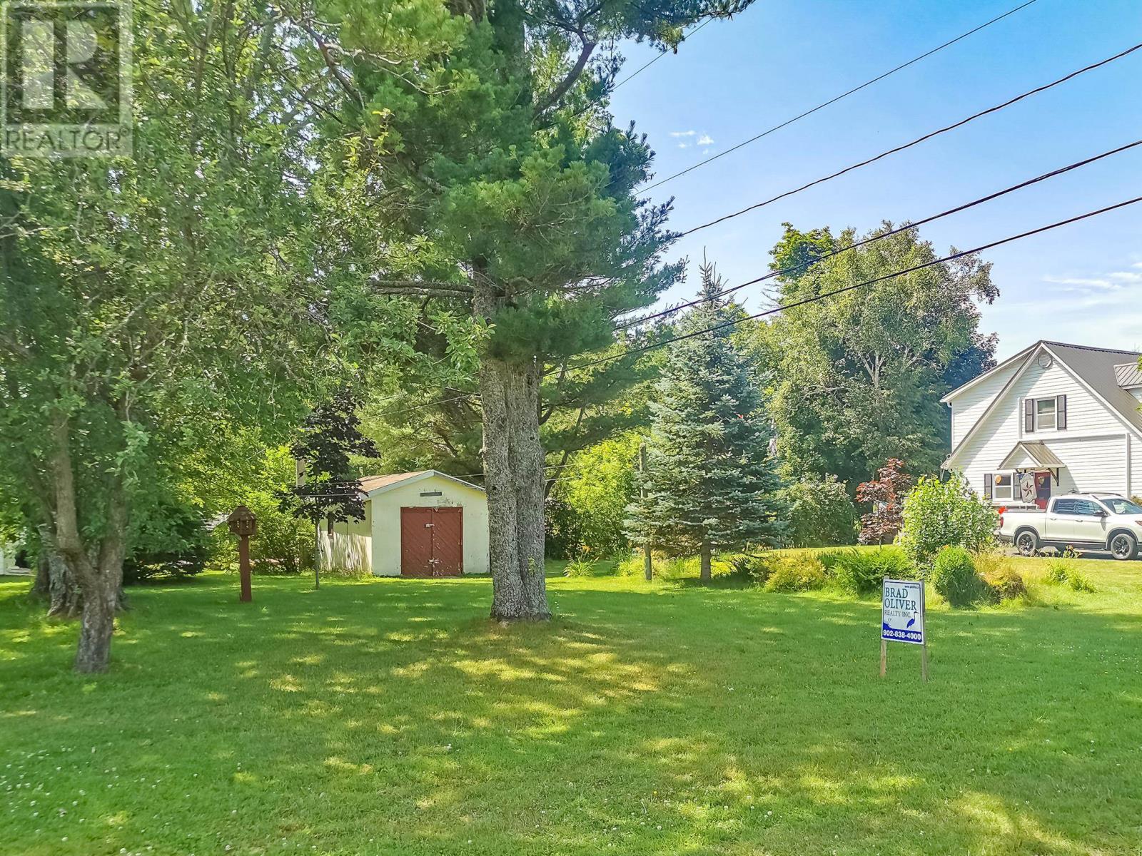 MacLean Avenue, Montague — photo 2