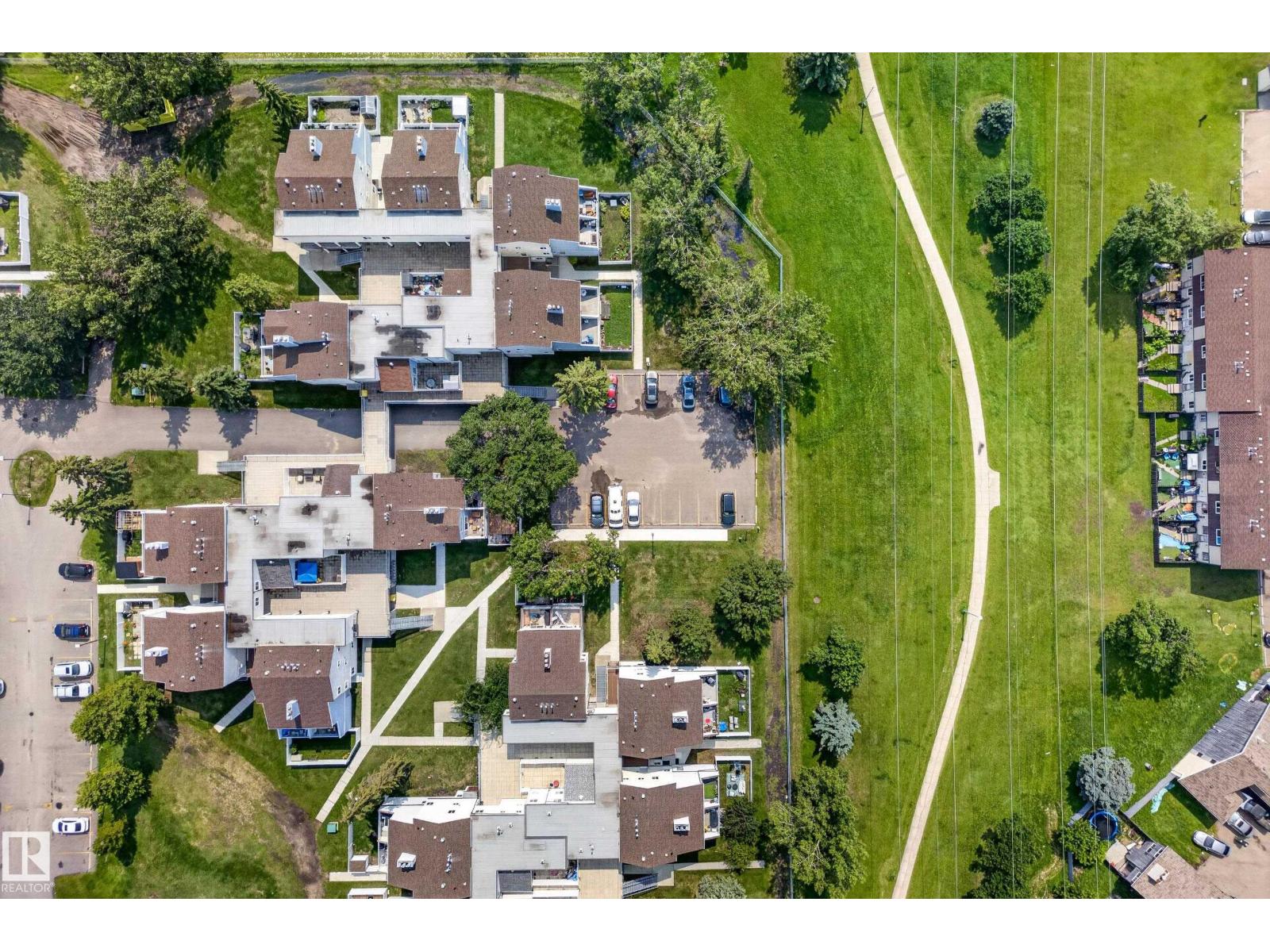 247 LANCASTER TC NW, Dunluce, Edmonton photo 4