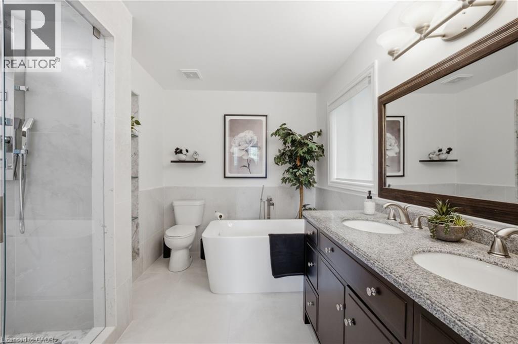 28 TAYWOOD Court - 26