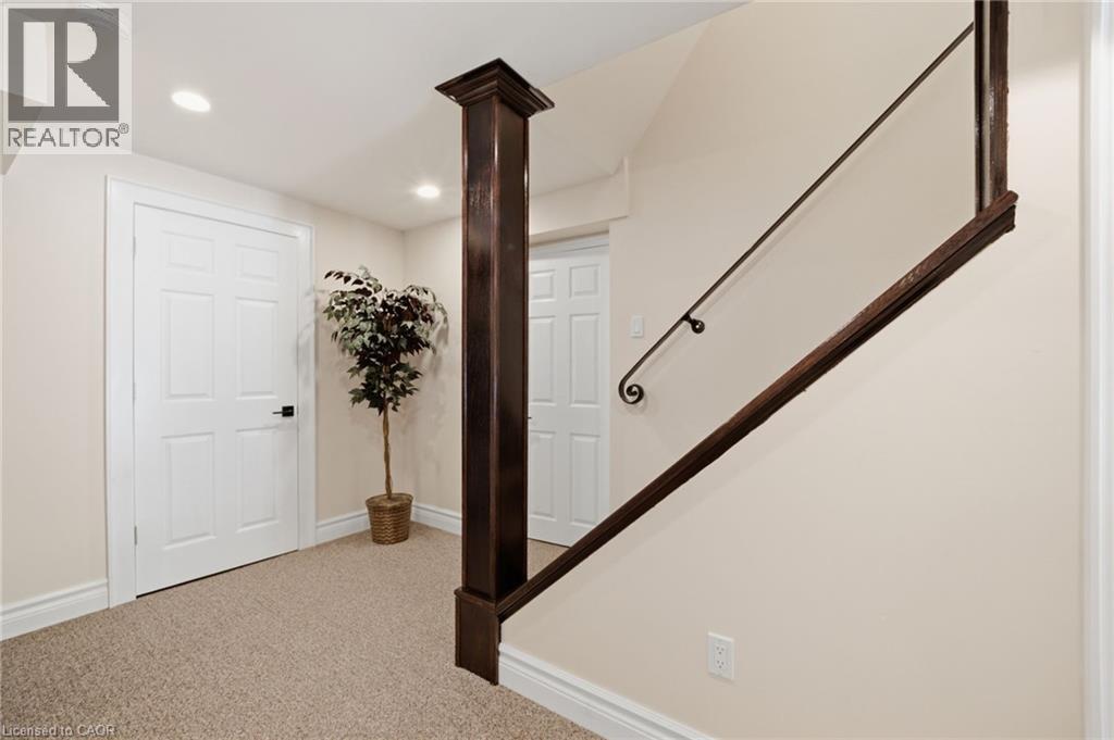 28 TAYWOOD Court - 31