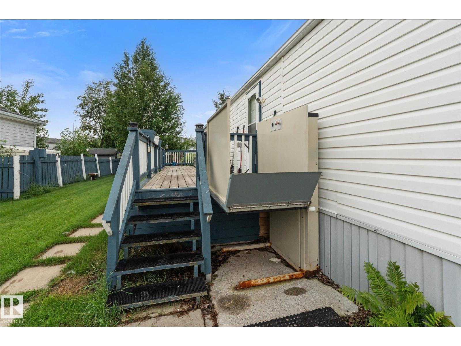 49 53222 range road 272 - 4
