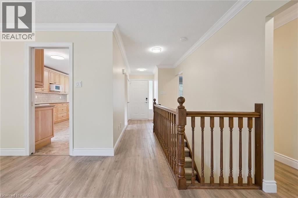 #4 311 GEORGE Street N - Image 7