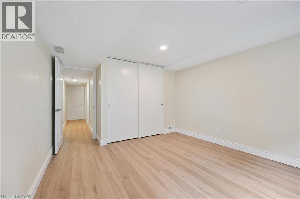 #4 311 GEORGE Street N - 30