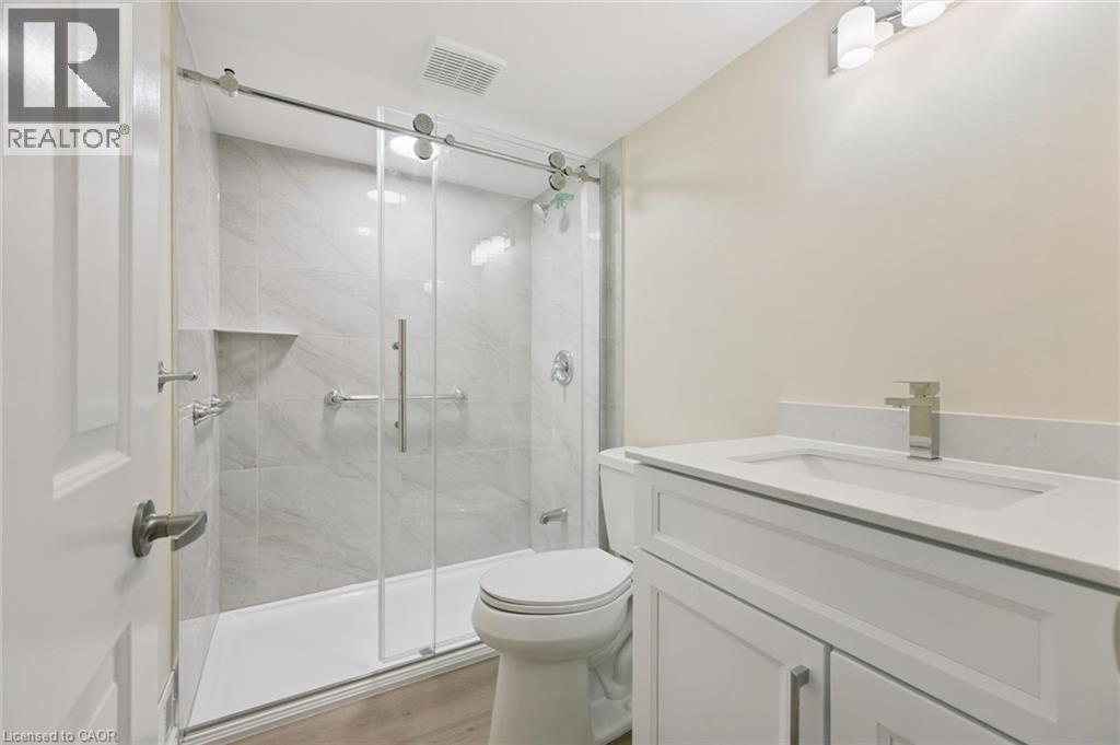 #4 311 GEORGE Street N - 31