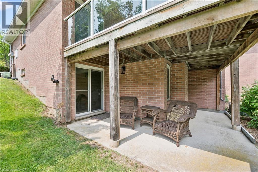 #4 311 GEORGE Street N - 35