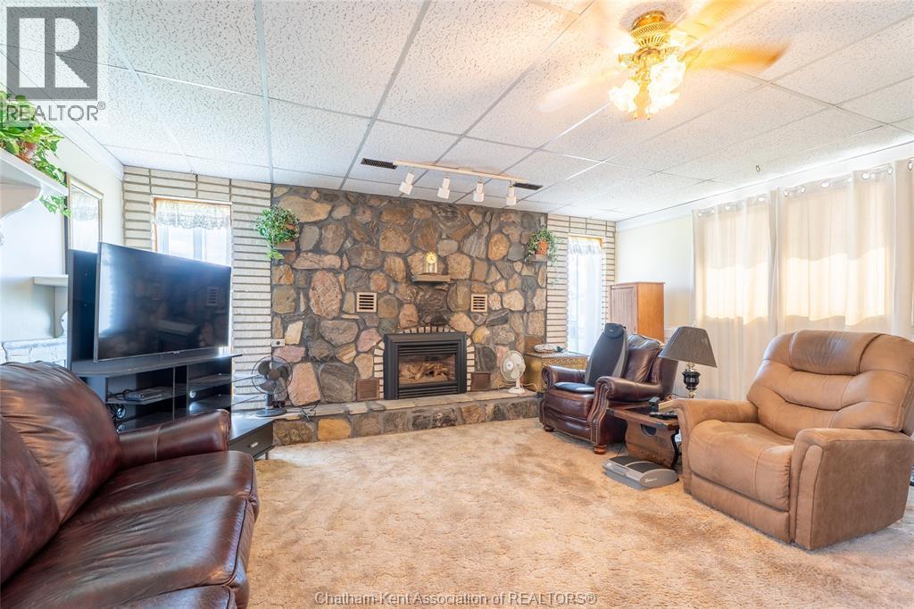16 ARTHUR DRIVE - 11