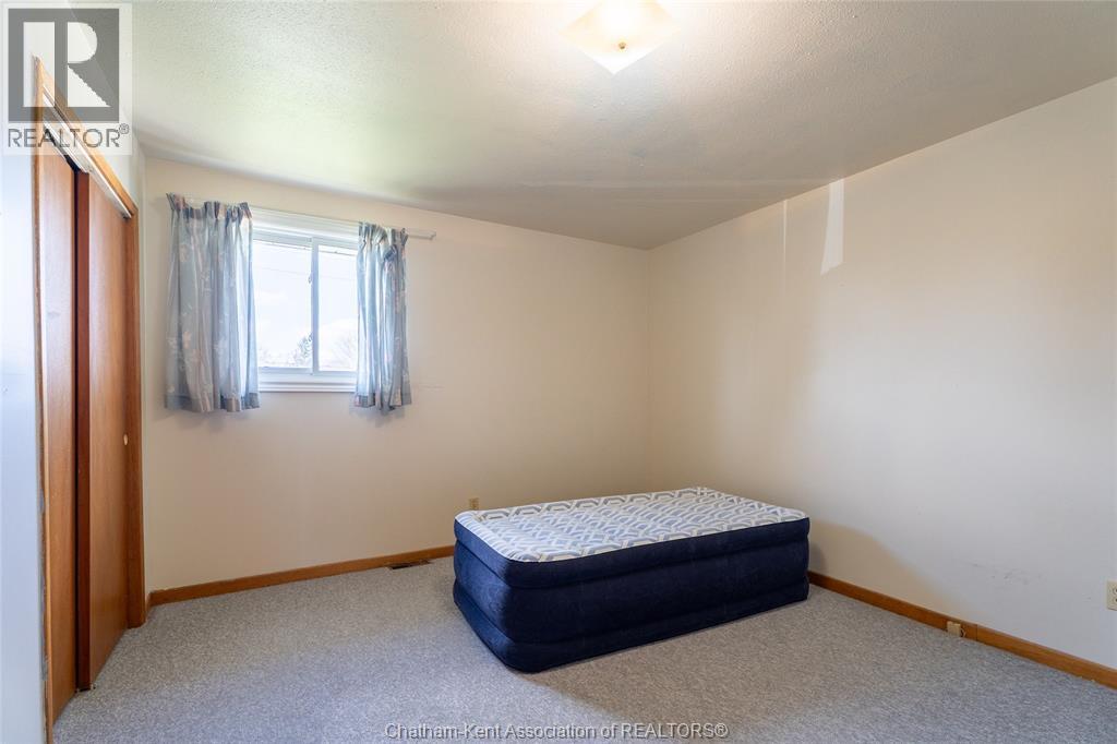 16 ARTHUR DRIVE - 19