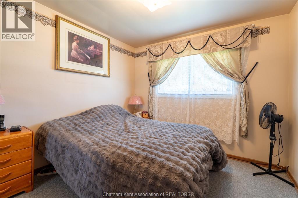 16 ARTHUR DRIVE - 23