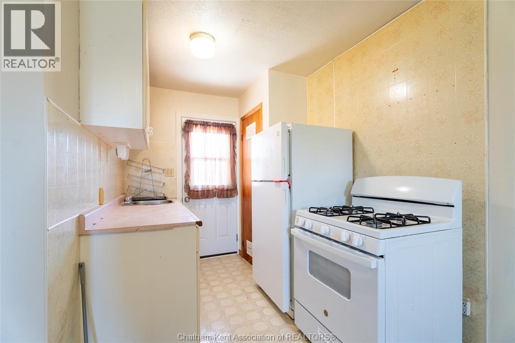 16 ARTHUR DRIVE - 29