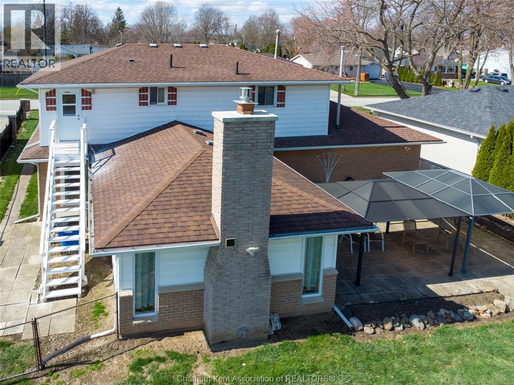 16 ARTHUR DRIVE - 39