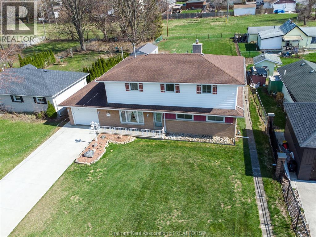 16 ARTHUR DRIVE - 40