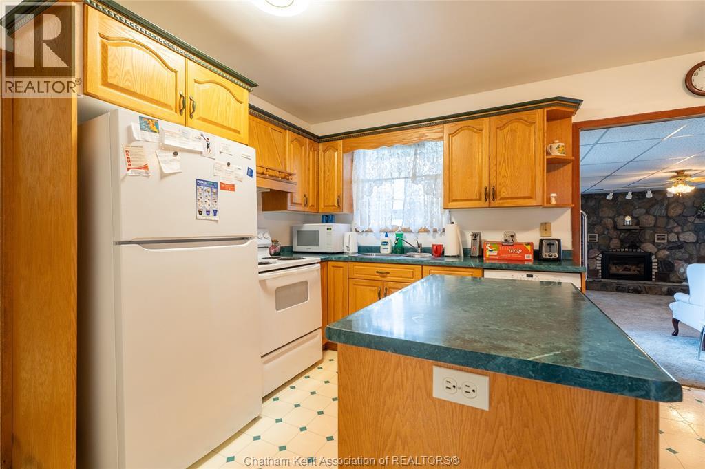 16 ARTHUR DRIVE - 7
