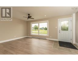 Living room - 2 Huntington Street, Yarmouth, NS B5A2R9 Photo 11