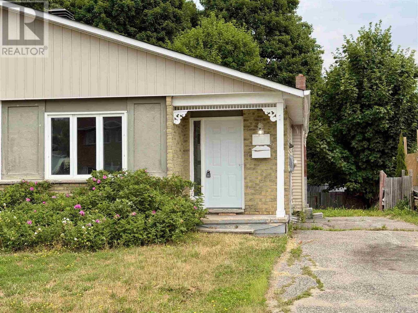 21 LaPrairie CRES - 23