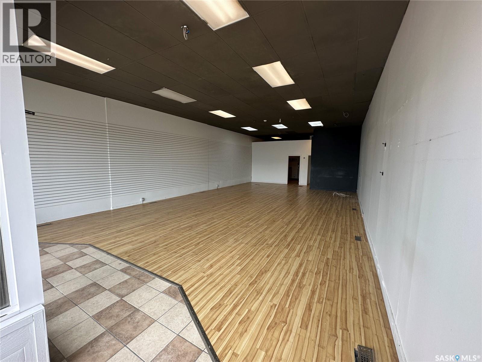 3 Broadway STREET W, Yorkton — photo 2