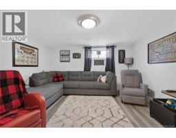 14 Cabot Drive, photo 22