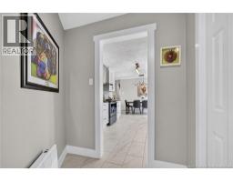 14 Cabot Drive, photo 7