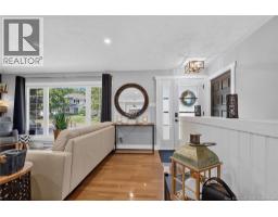 14 Cabot Drive, photo 13