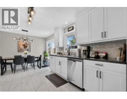 14 Cabot Drive, photo 2