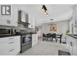 14 Cabot Drive, photo 3