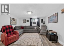 14 Cabot Drive, photo 23