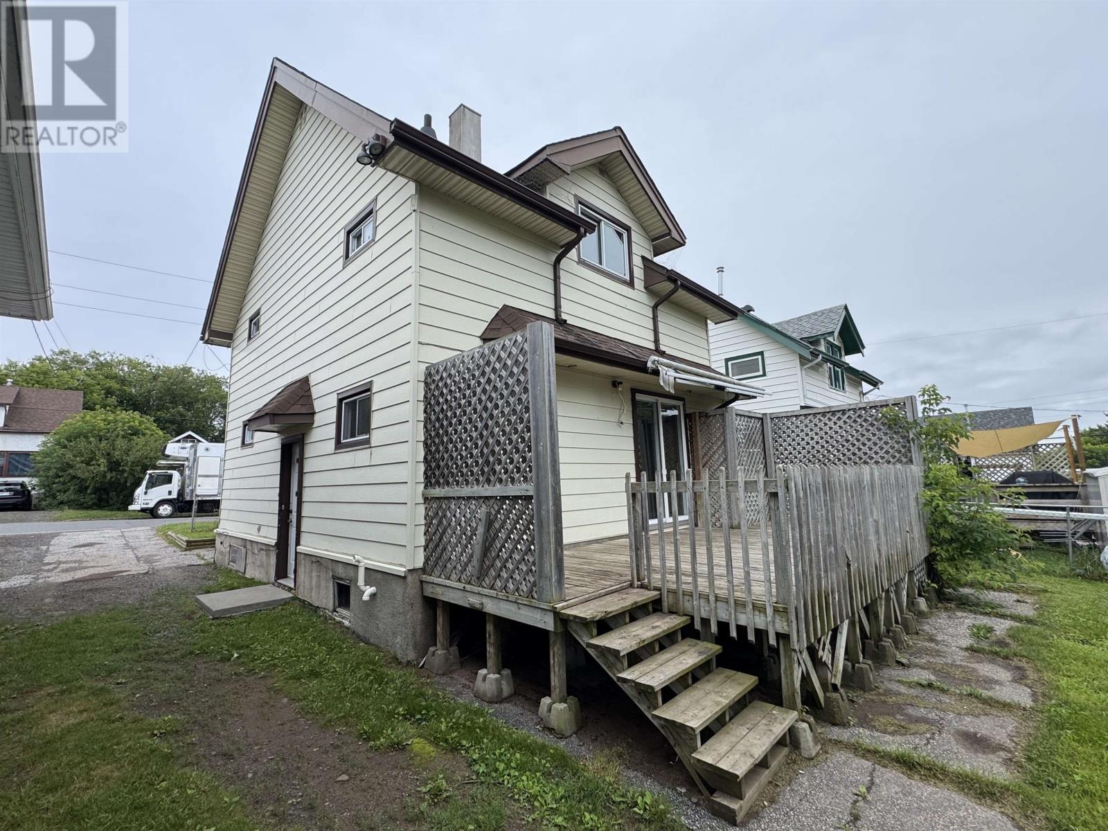 94 Empress Ave. S. - 42