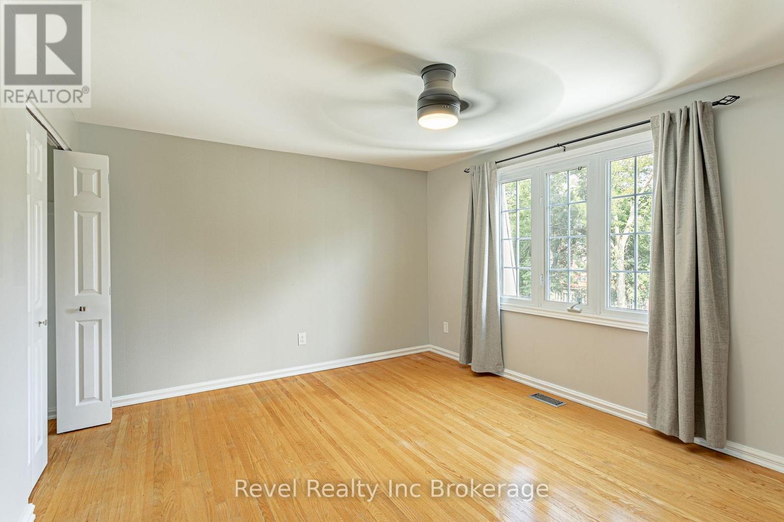 2 bedroom Single Family interior view, 16 Homestead Crescent, Whitehills, London, Ontario