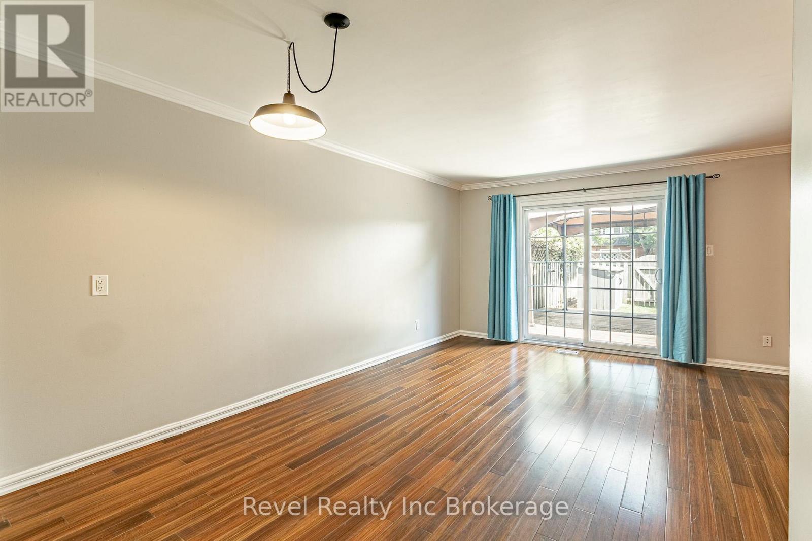 2 bedroom Single Family interior view, 16 Homestead Crescent, Whitehills, London, Ontario