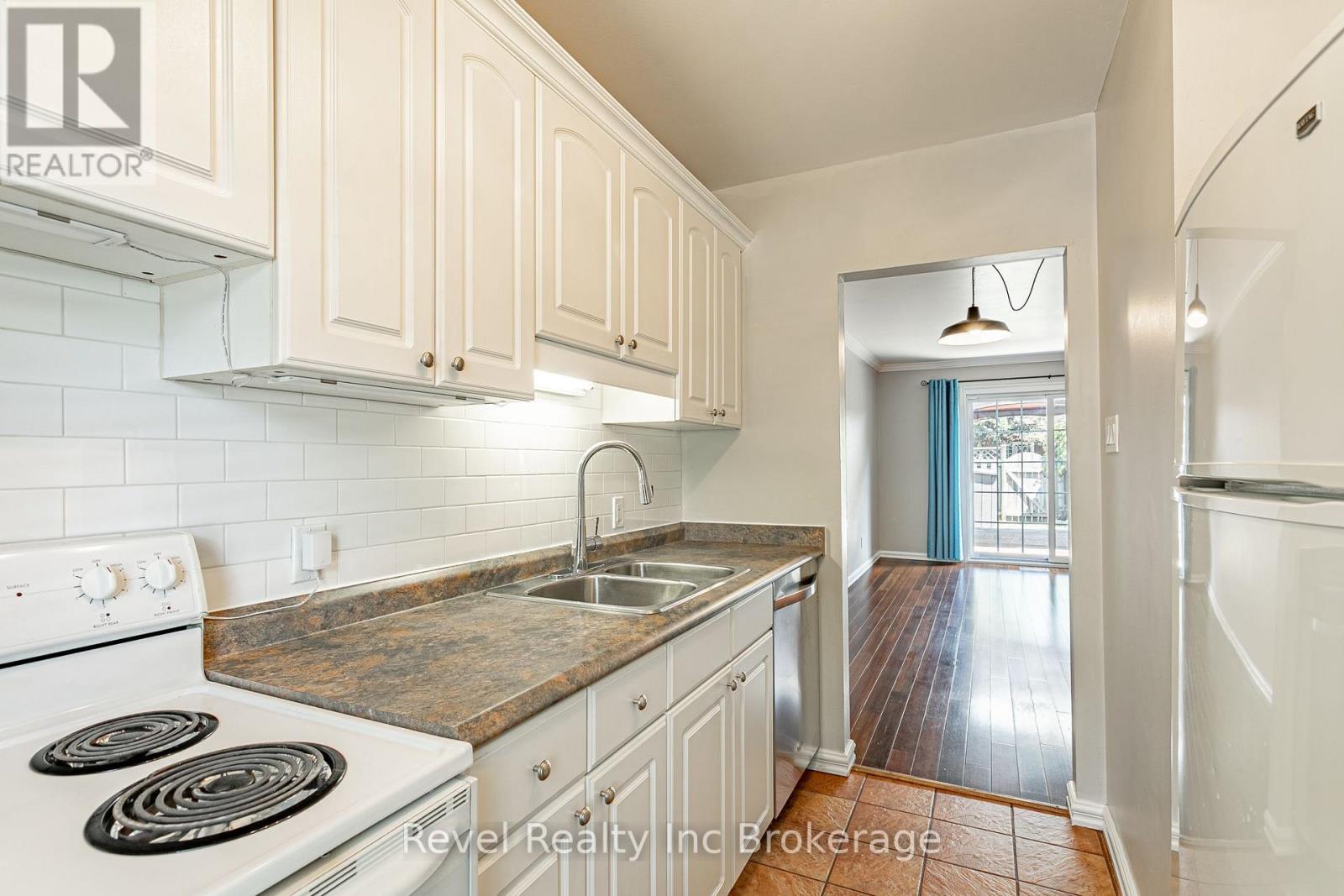 2 bedroom Single Family interior view, 16 Homestead Crescent, Whitehills, London, Ontario