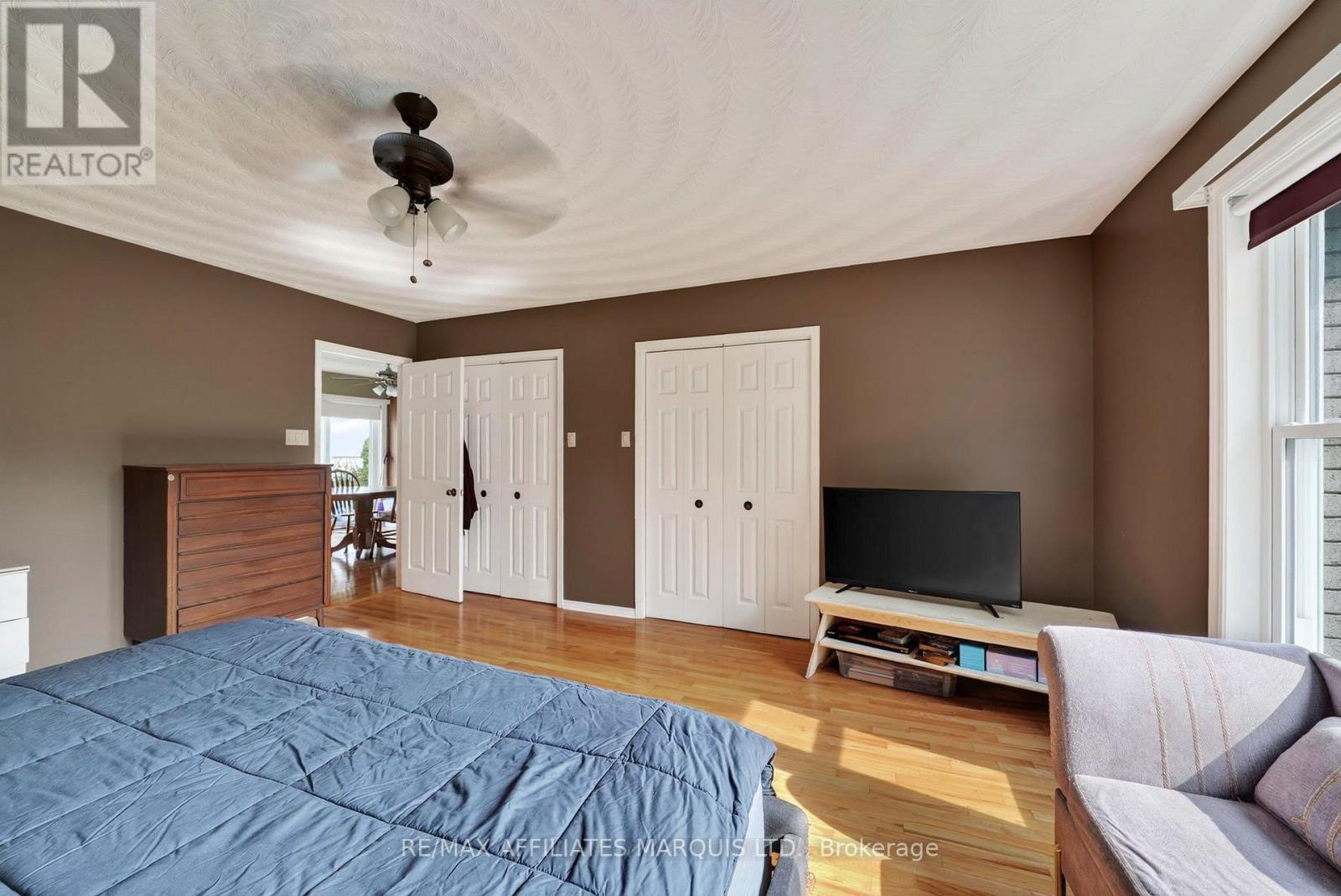 185 DOMINION STREET N - Image 18